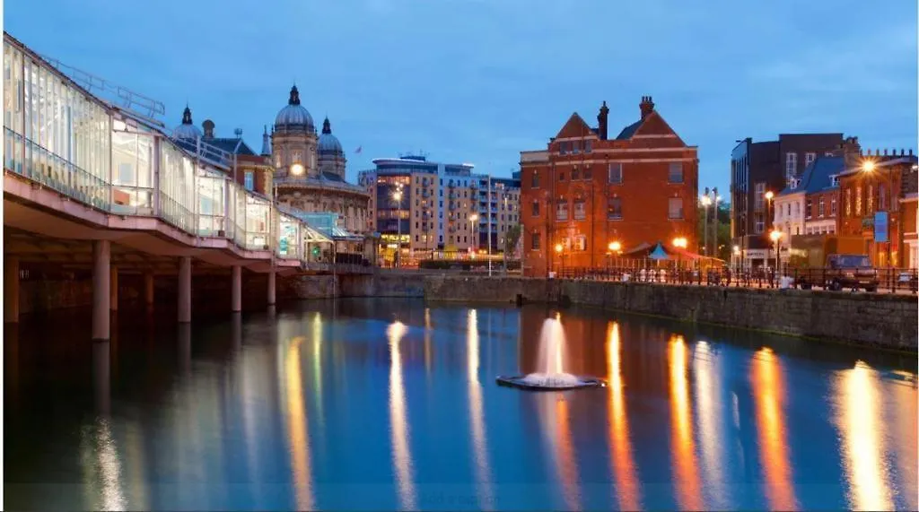 Hu1 Triplex City Centre Gem Sleeps 6 H7 Kingston upon Hull